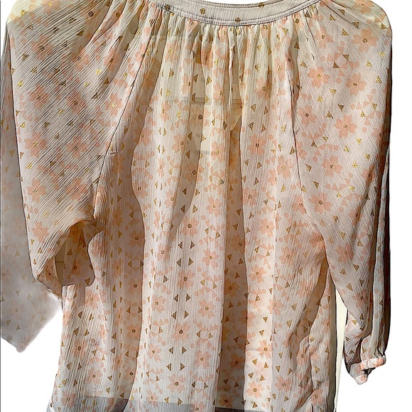 Hollister Sheer blouse - Picture 3 of 9